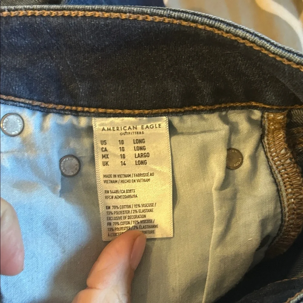 American Eagle Outfitters Deep Blue Boyfriend Jeans - Picture 5 of 5